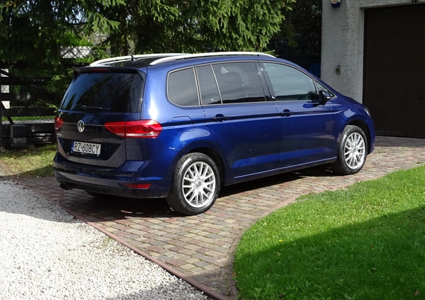 Volkswagen Touran cena 79800 przebieg: 68250, rok produkcji 2018 z Toruń małe 781